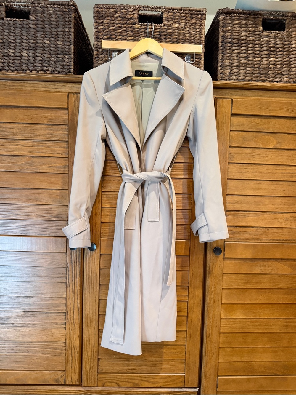 Quince Women's Light Beige Trench Coat with Belt XS